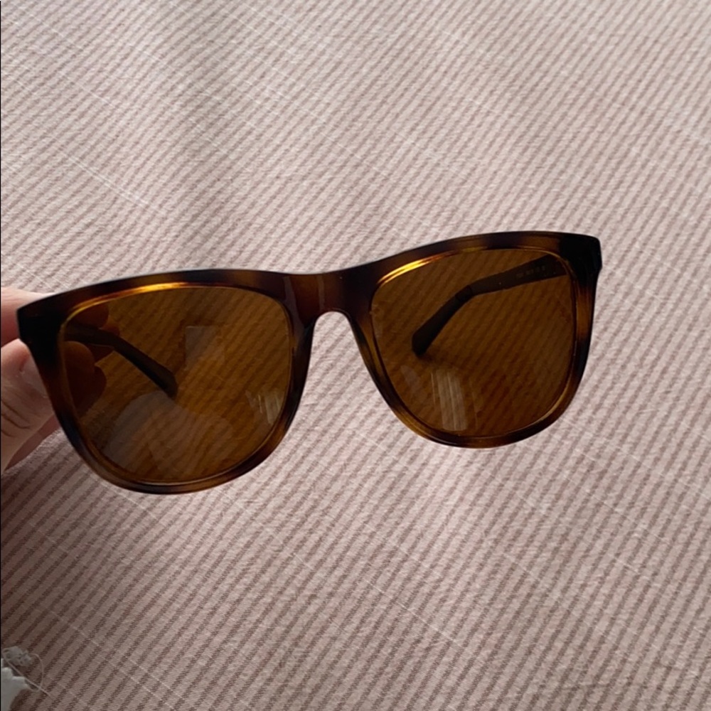 Micheal Kors Sun Glasses